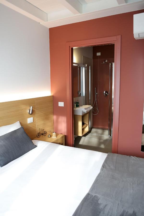 Bed And Bike เวโรนา ภายนอก รูปภาพ