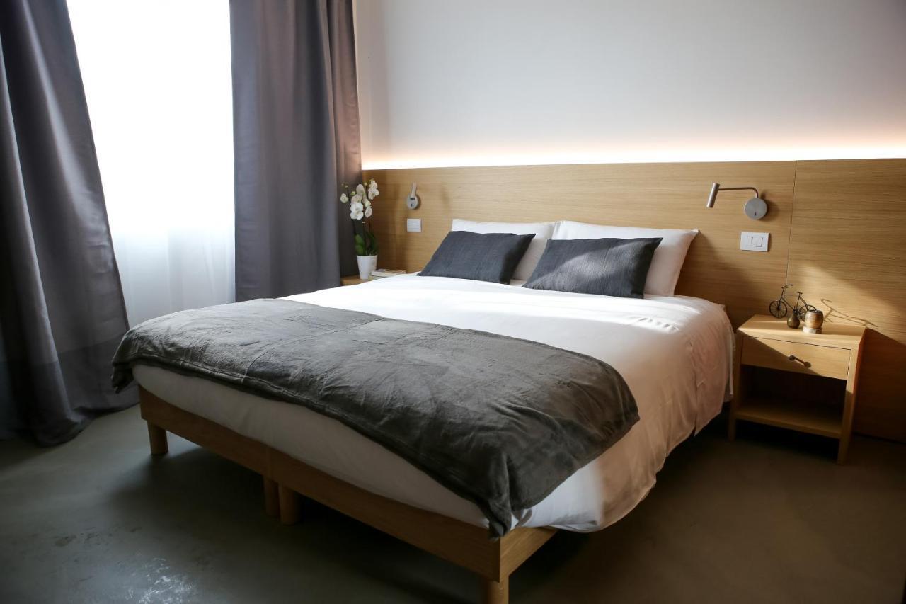 Bed And Bike เวโรนา ภายนอก รูปภาพ