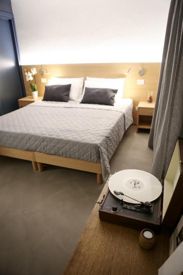 Bed And Bike เวโรนา ภายนอก รูปภาพ